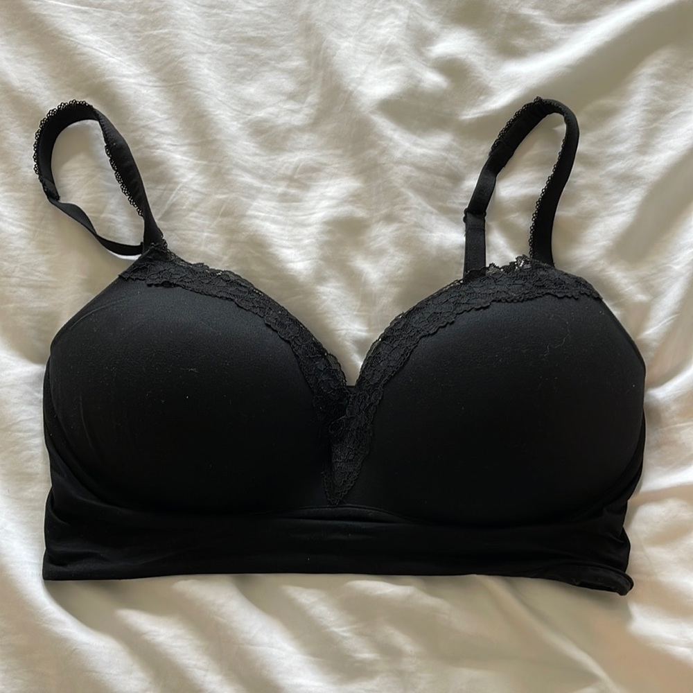 VICTORIA’S SECRET padded lounging bra 34DD